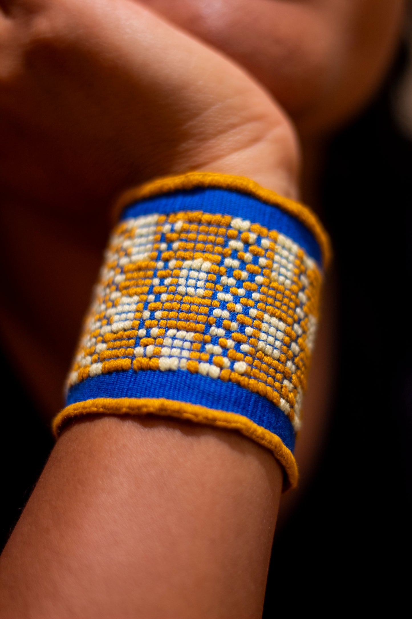 Traditional seed brocade bracelet